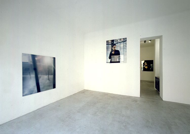 UNE VIE PLUS ORDINAIRE / 2000, 20 photographs / c-print / on aliminium / 125 x 125 cm / Galerie Wohmaschine, Berlin